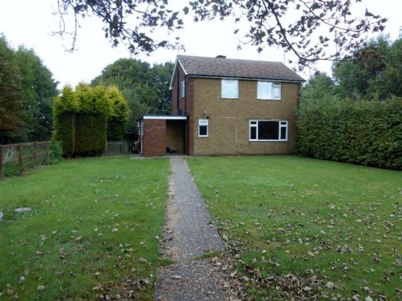 3 bedroom Detached t...